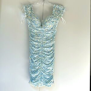 Thatssofetch junior dress size 6.